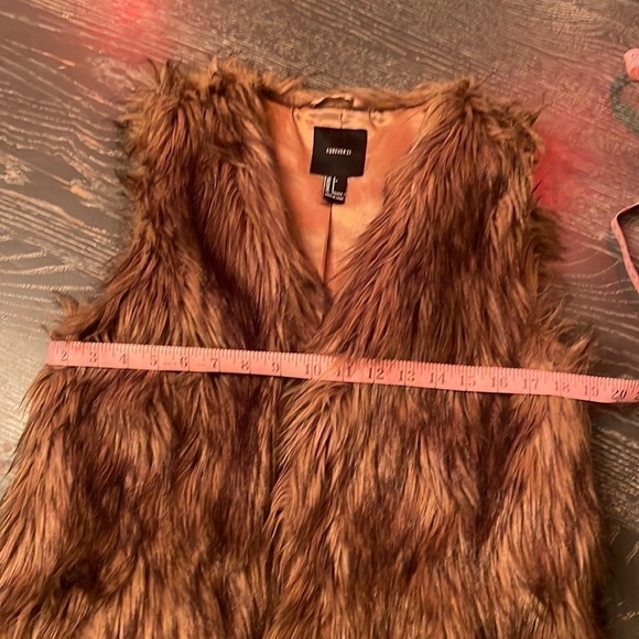 Forever 21 Fur Vest, Size Small - Picture 7 of 8